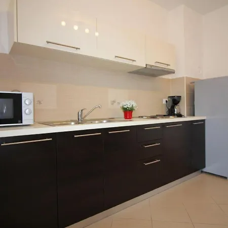 Welcoming Near Sea In Appartement *